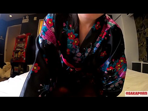 ❤️ Jauna cosplay mergina mėgsta seksą iki orgazmo su skvirtingu arkliuku ir blowjobu. Azijietė mergina su plaukuota putytė ir gražiomis krūtimis tradiciniu japonišku kostiumu mėgėjiškame vaizdo įraše, kuriame rodoma masturbacija su dulkinimo žaisliukais. Sakura 3 OSAKAPORN. ☑ Porno vk prie mūsų ️❤